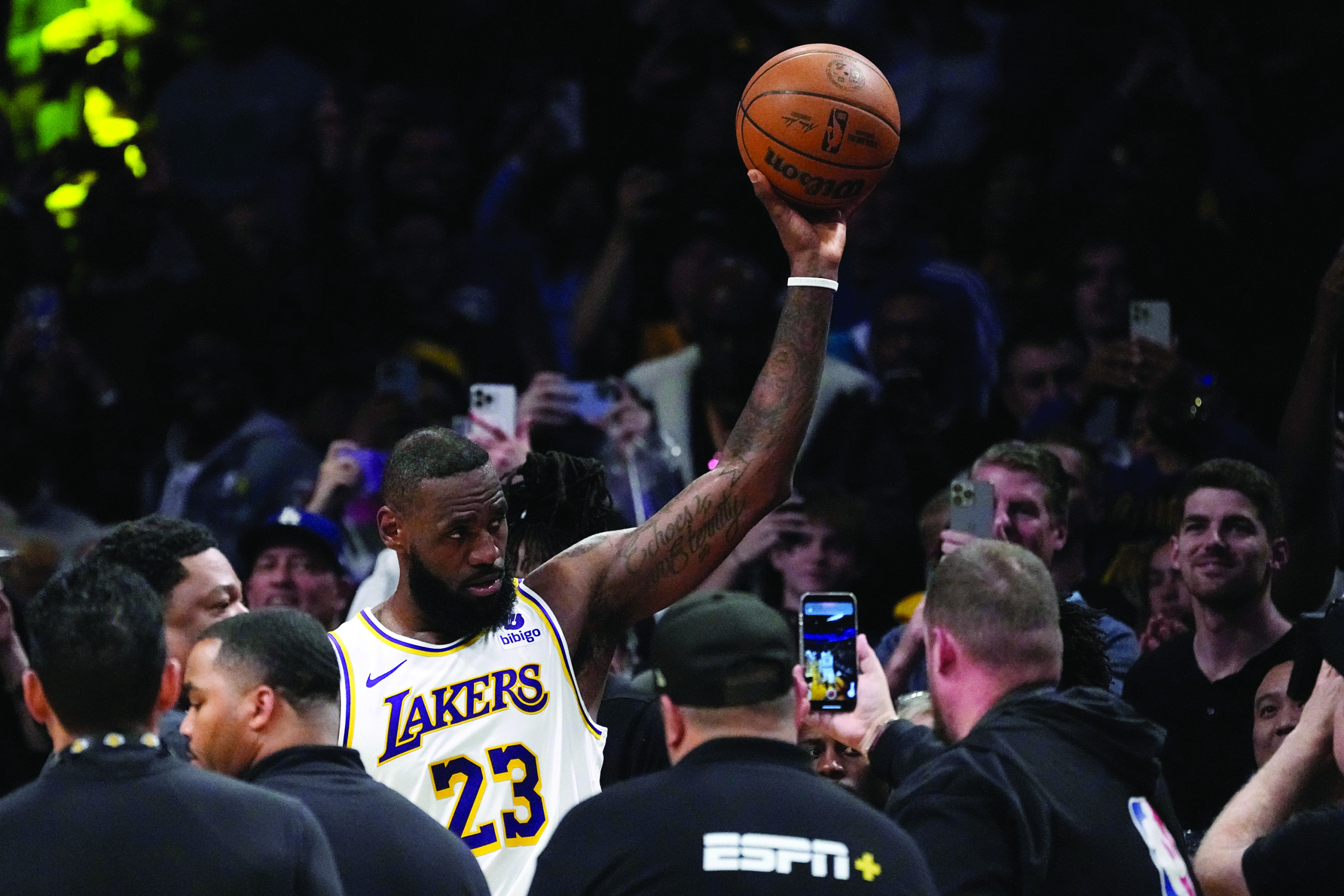 Lebron james deals basketball 28.5